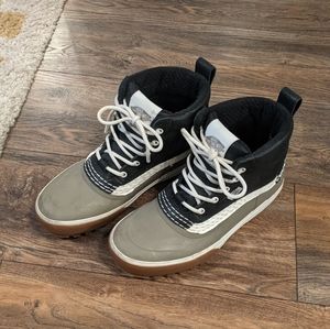 Vans snow mte boot